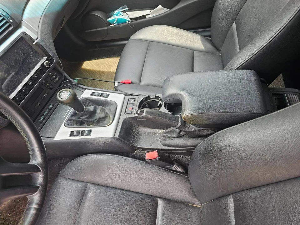 2005 BMW E46 330i & 330Ci - Image 4 of 12