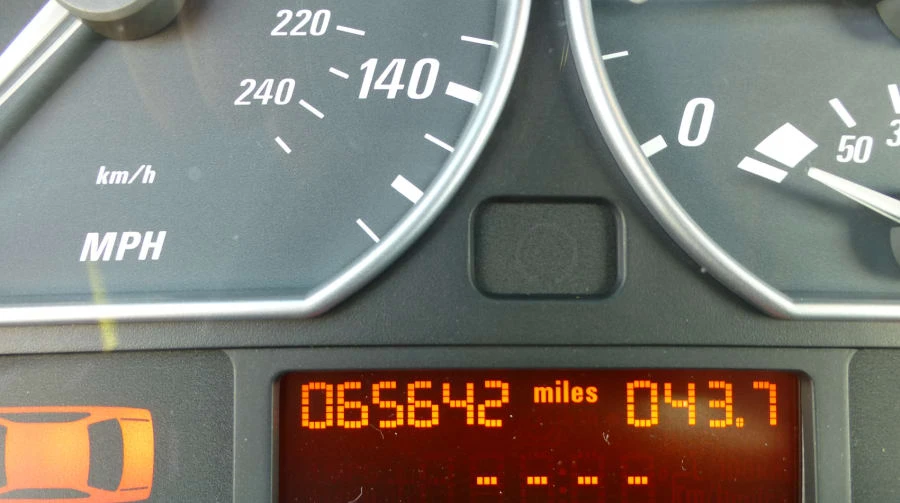 2005 BMW E46 330i & 330Ci - Image 7 of 7