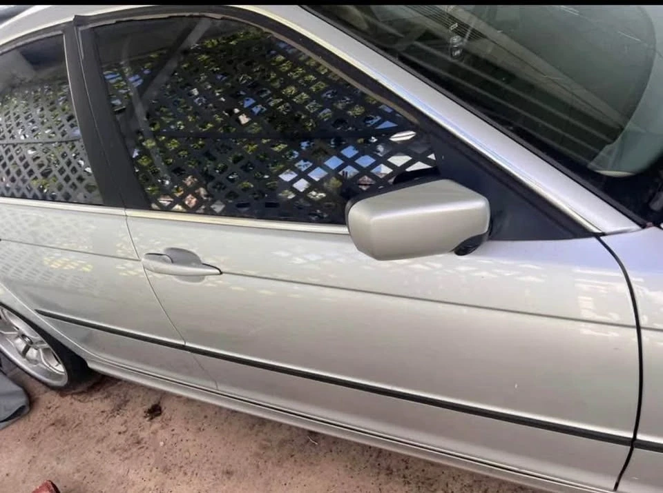 2005 BMW E46 330i & 330Ci - Image 4 of 5
