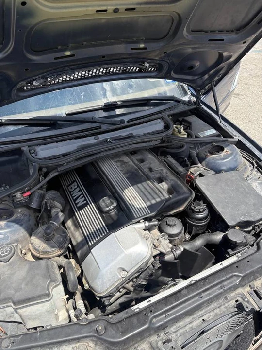 2005 BMW E46 330i & 330Ci - Image 11 of 11