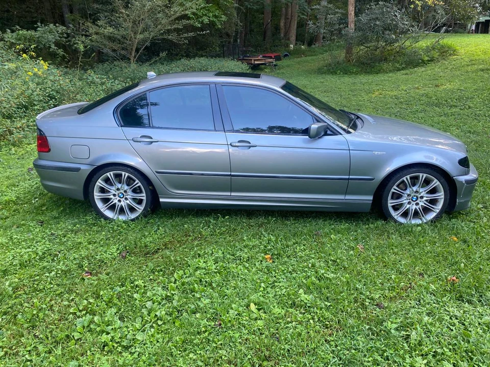 2005 BMW E46 330i & 330Ci - Image 2 of 15
