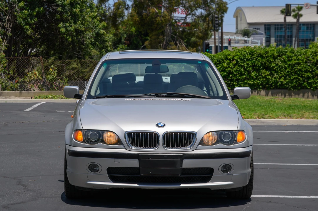 2005 BMW E46 330i & 330Ci - Image 6 of 31