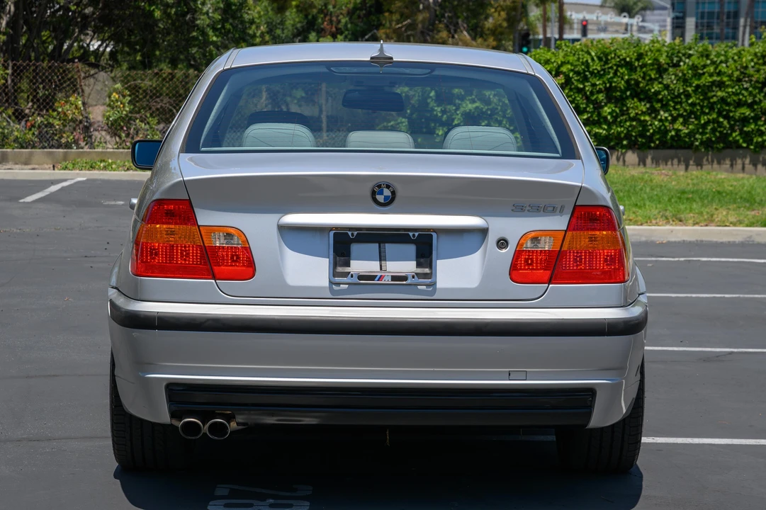 2005 BMW E46 330i & 330Ci - Image 15 of 31