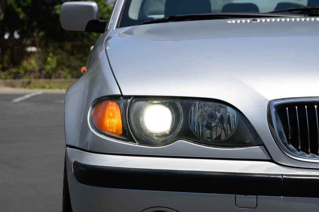 2005 BMW E46 330i & 330Ci - Image 25 of 31