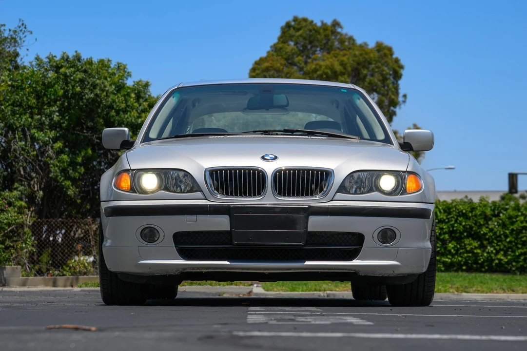 2005 BMW E46 330i & 330Ci - Image 2 of 31
