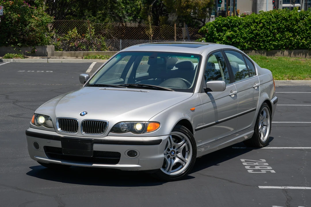 2005 BMW E46 330i & 330Ci - Image 8 of 31