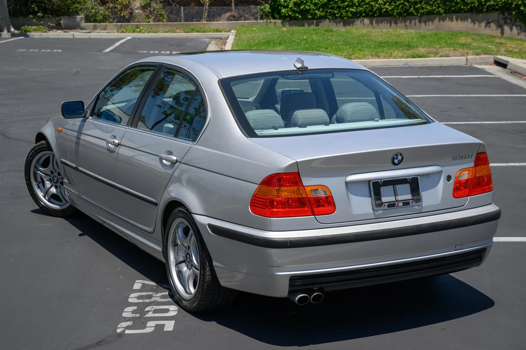 2005 BMW E46 330i & 330Ci - Image 13 of 31