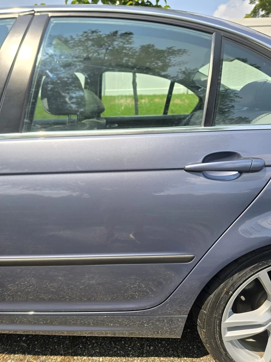 2005 BMW E46 330i & 330Ci - Image 24 of 31