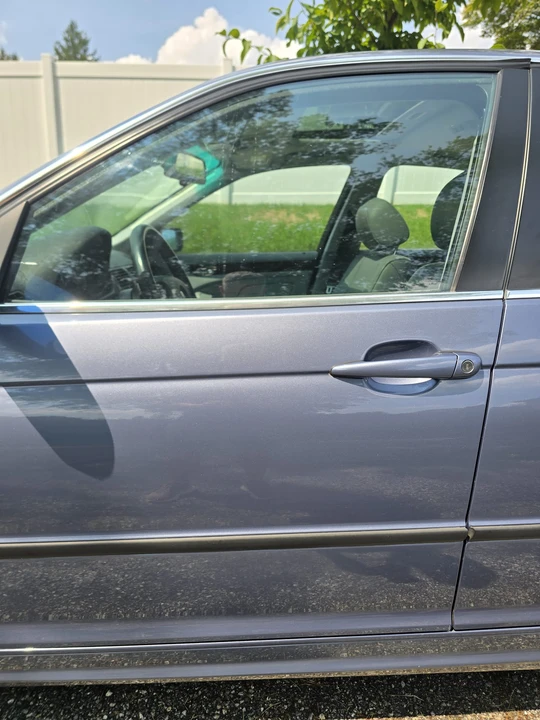 2005 BMW E46 330i & 330Ci - Image 22 of 31