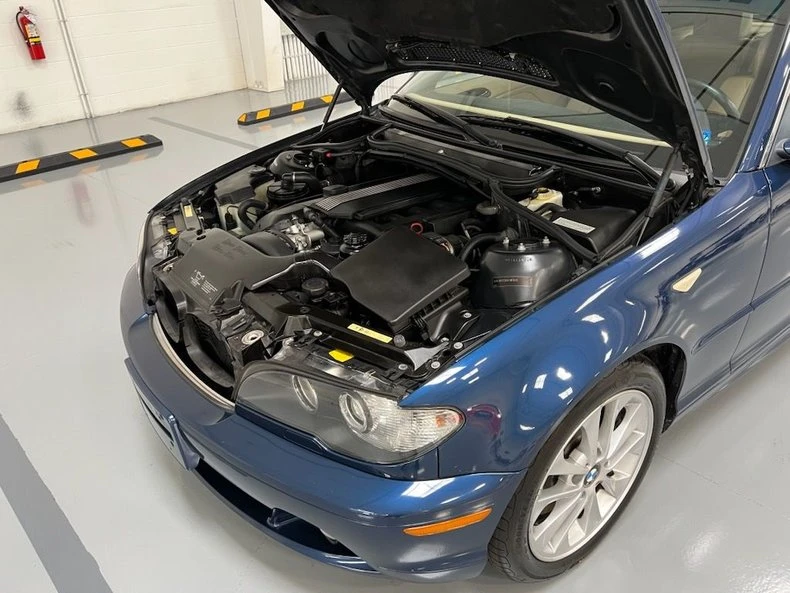 2005 BMW E46 330i & 330Ci - Image 14 of 17