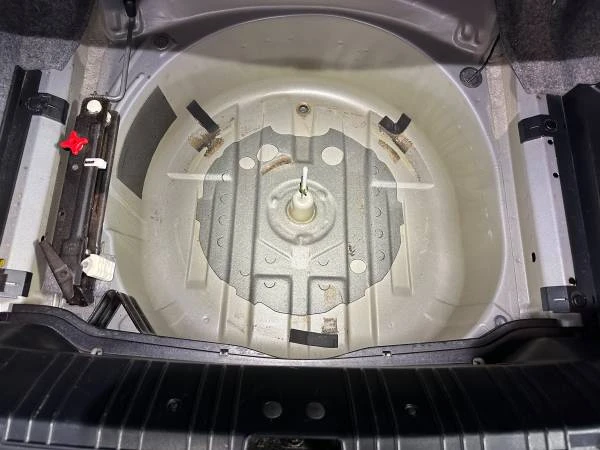 2005 BMW E46 330i & 330Ci - Image 21 of 21