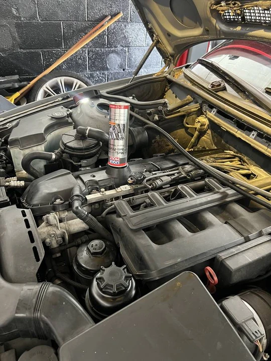 2005 BMW E46 330i & 330Ci - Image 7 of 9