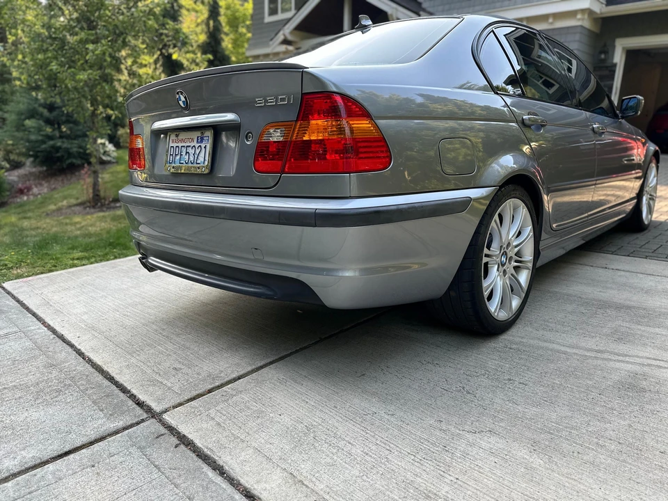 2005 BMW E46 330i & 330Ci - Image 14 of 31