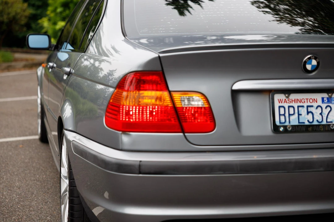 2005 BMW E46 330i & 330Ci - Image 26 of 31