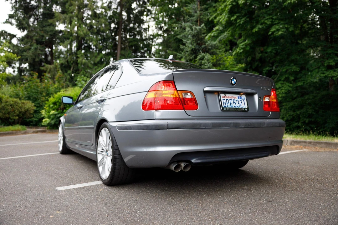 2005 BMW E46 330i & 330Ci - Image 12 of 31