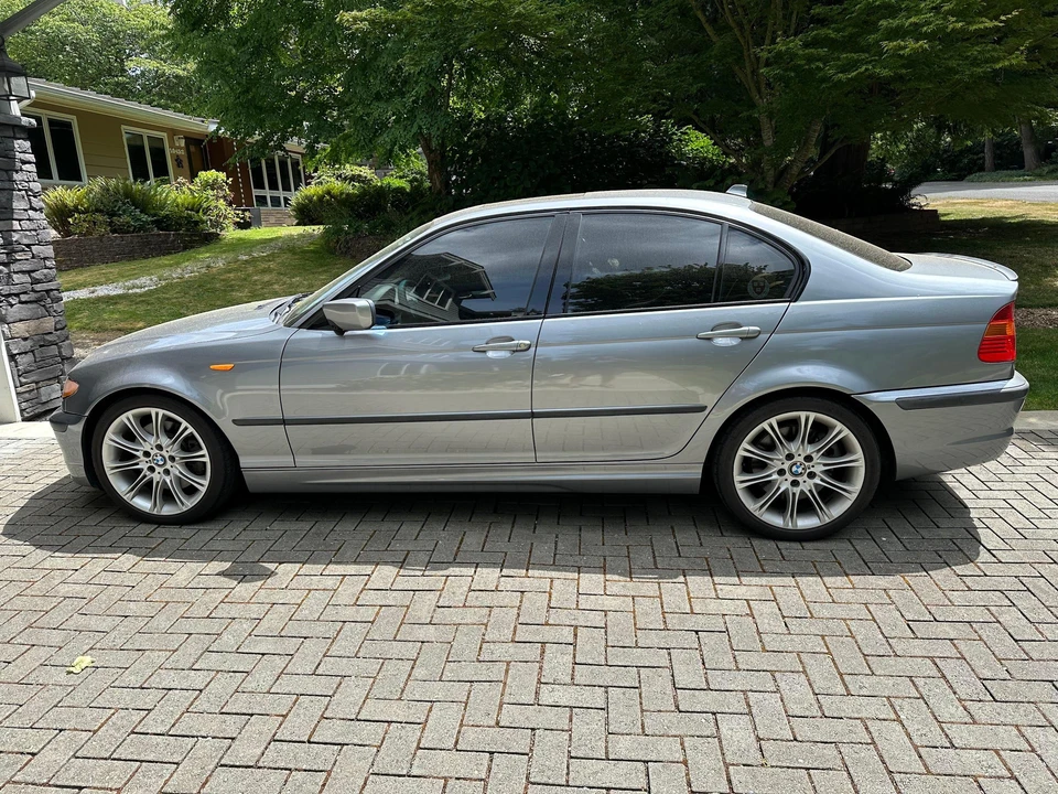 2005 BMW E46 330i & 330Ci - Image 11 of 31