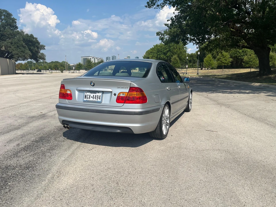 2005 BMW E46 330i & 330Ci - Image 10 of 31