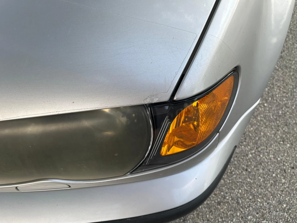 2005 BMW E46 330i & 330Ci - Image 20 of 31