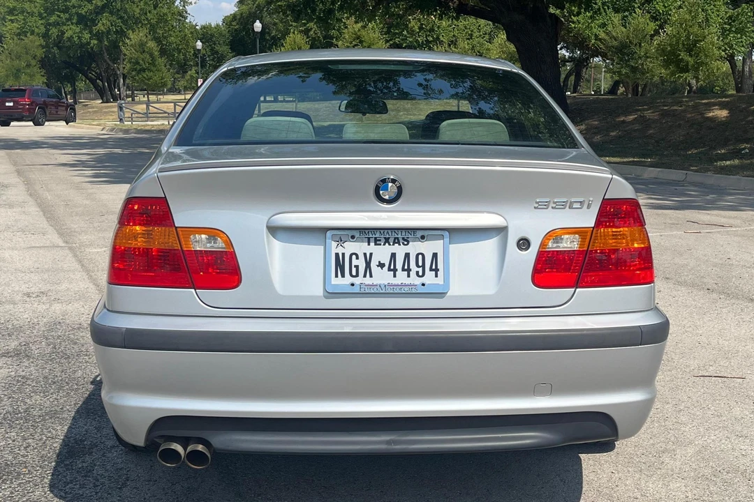 2005 BMW E46 330i & 330Ci - Image 5 of 31