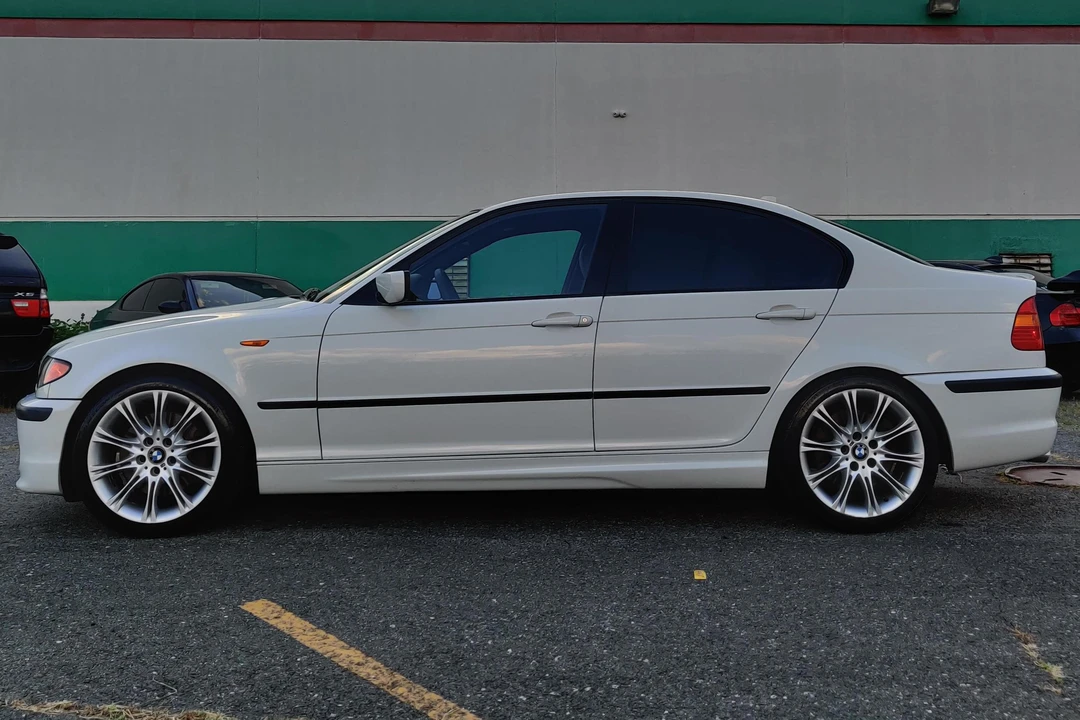 2005 BMW E46 330i & 330Ci - Image 3 of 31
