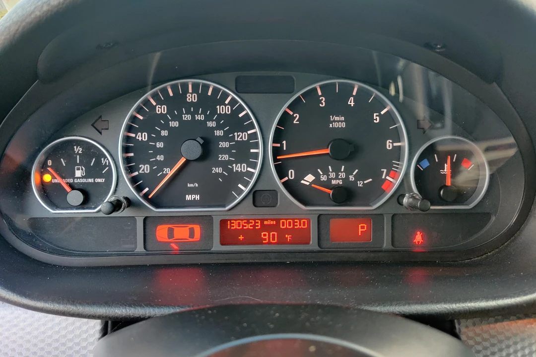 2005 BMW E46 330i & 330Ci - Image 28 of 31