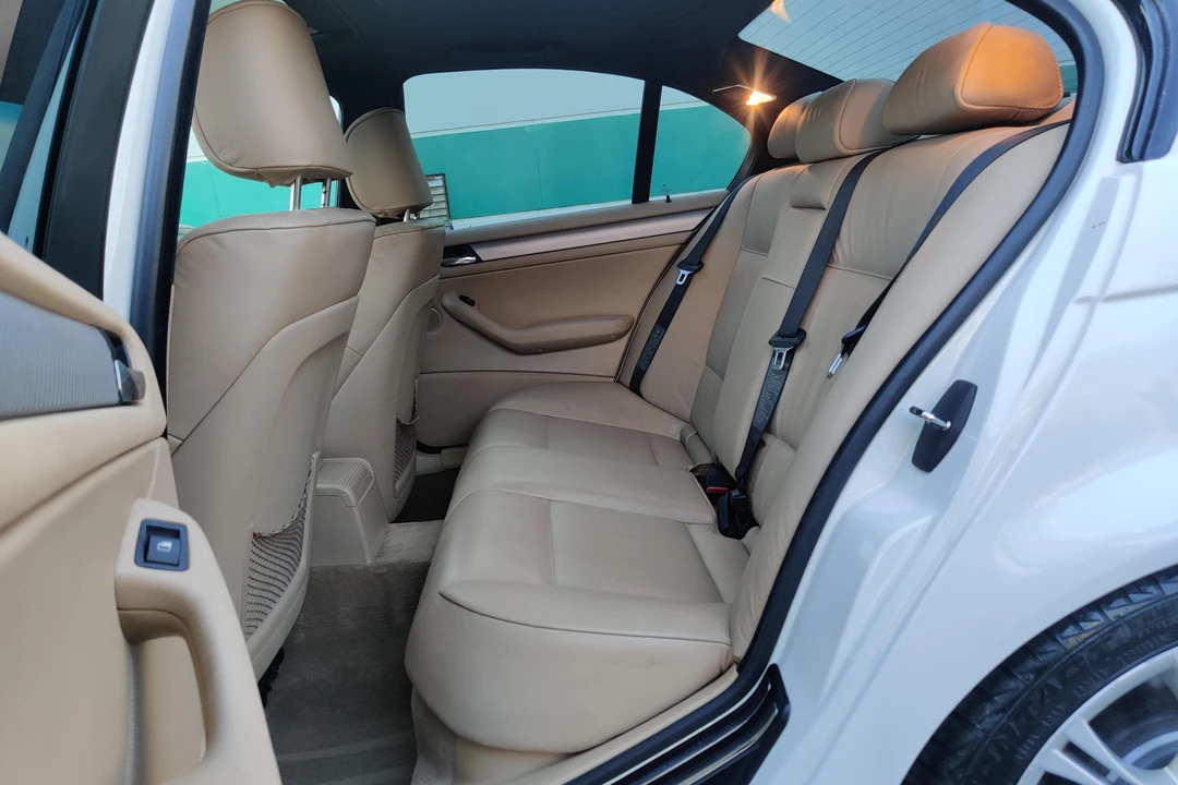 2005 BMW E46 330i & 330Ci - Image 27 of 31