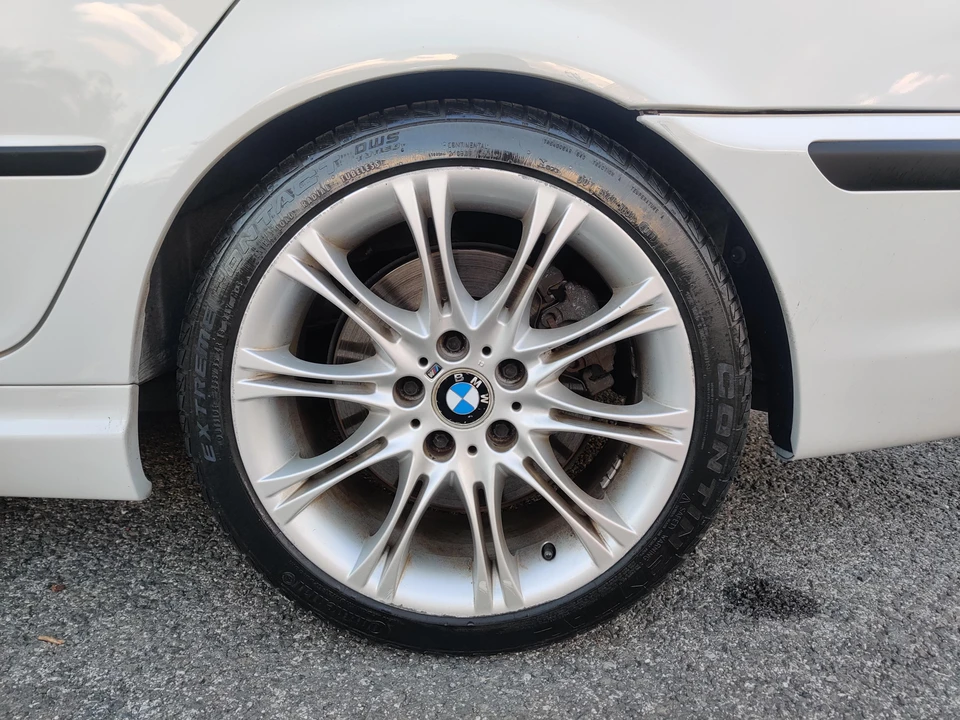 2005 BMW E46 330i & 330Ci - Image 22 of 31