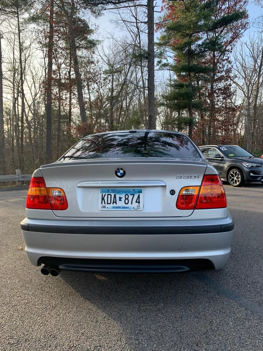 2005 BMW E46 330i & 330Ci - Image 30 of 31
