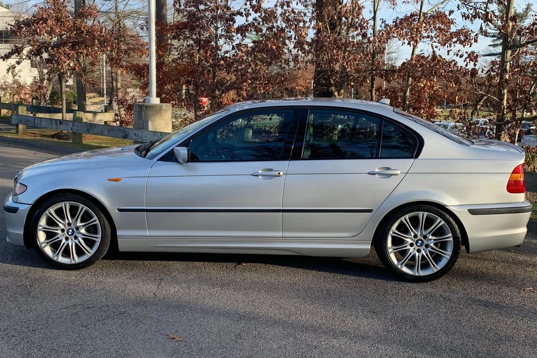 2005 BMW E46 330i & 330Ci - Image 21 of 31