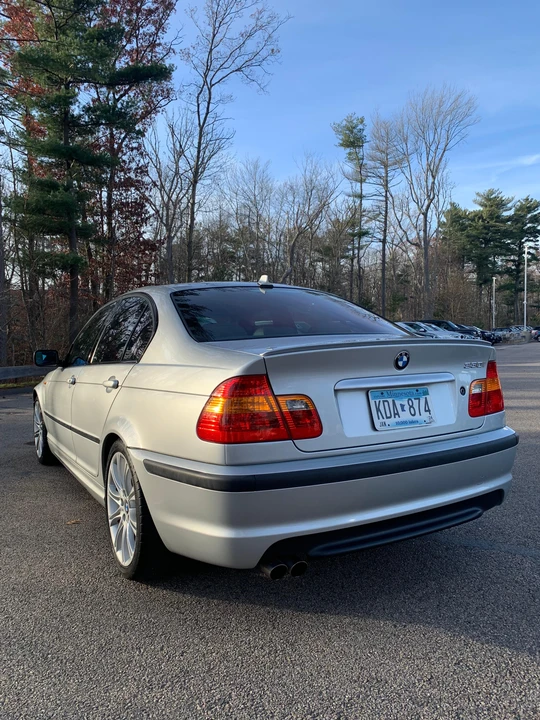 2005 BMW E46 330i & 330Ci - Image 27 of 31