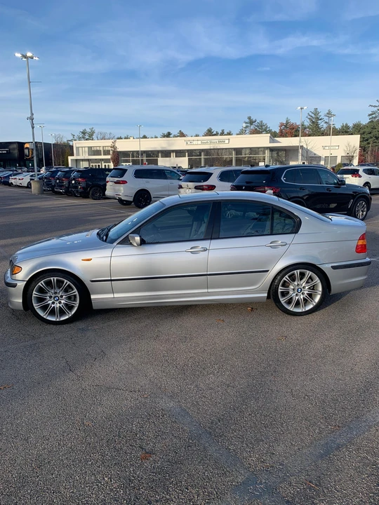 2005 BMW E46 330i & 330Ci - Image 20 of 31