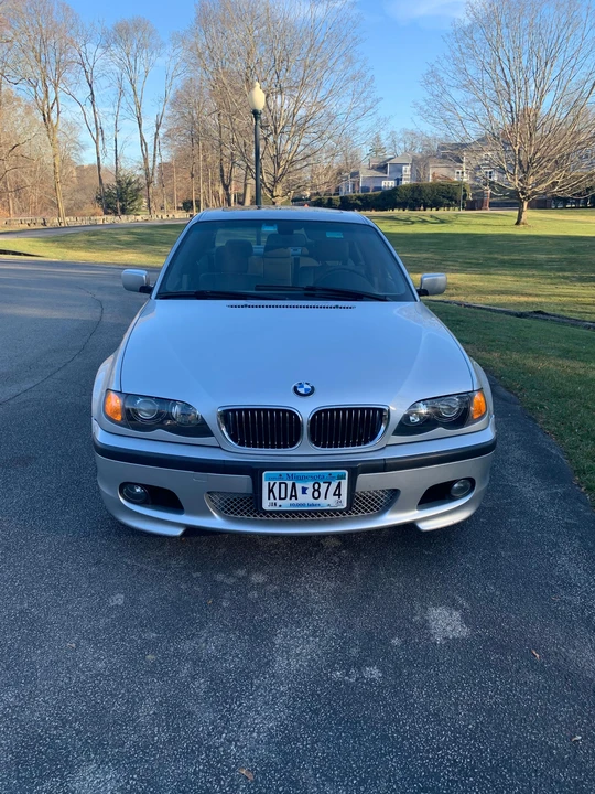 2005 BMW E46 330i & 330Ci - Image 8 of 31