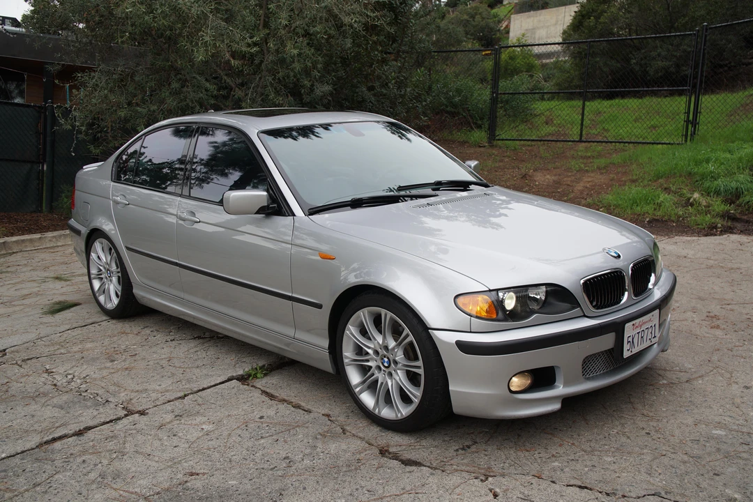 2005 BMW E46 330i & 330Ci - Image 11 of 31