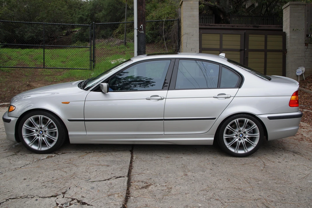 2005 BMW E46 330i & 330Ci - Image 3 of 31
