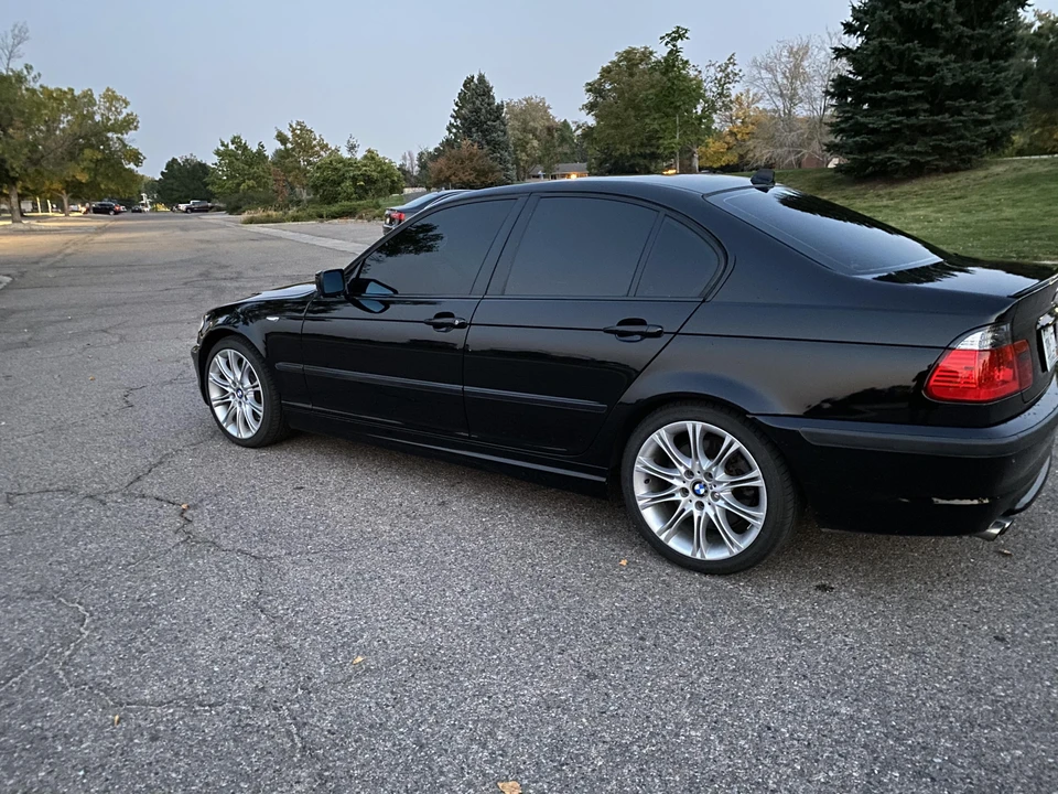 2005 BMW E46 330i & 330Ci - Image 14 of 31