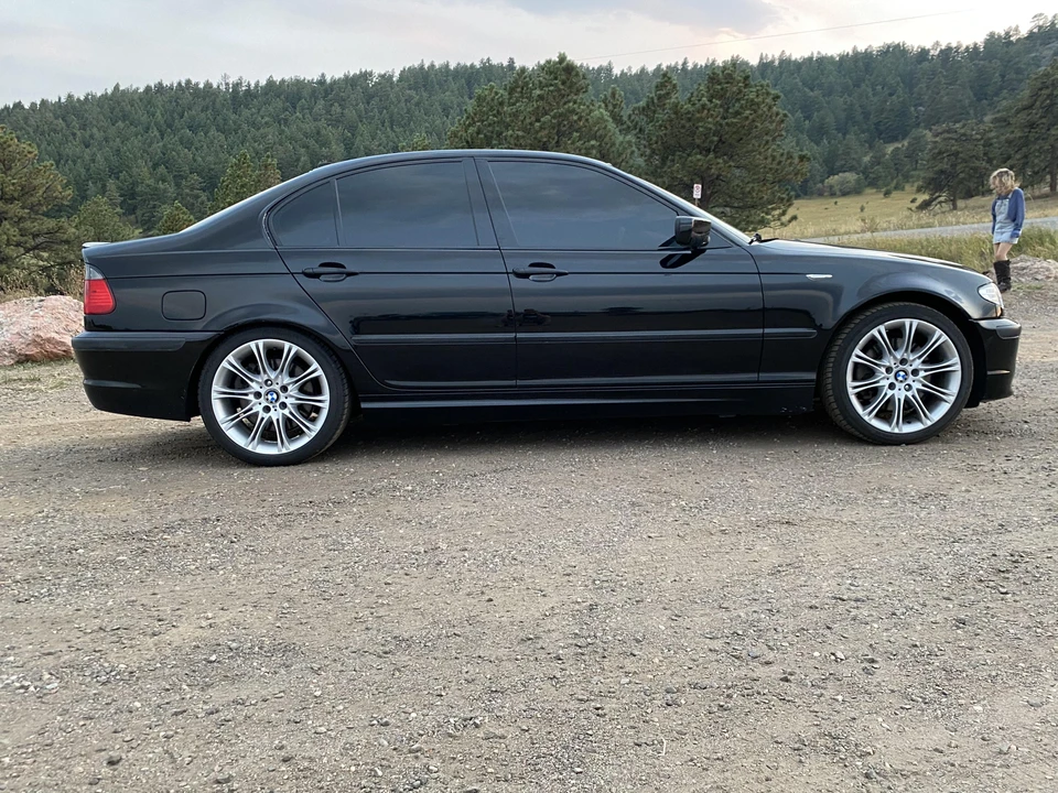 2005 BMW E46 330i & 330Ci - Image 27 of 31