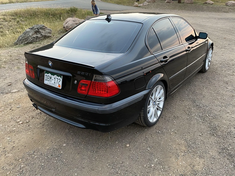 2005 BMW E46 330i & 330Ci - Image 23 of 31