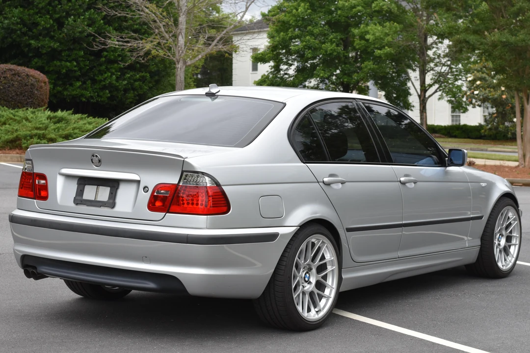 2005 BMW E46 330i & 330Ci - Image 4 of 8