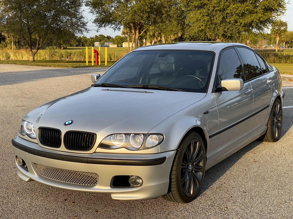 2005 BMW E46 330i & 330Ci - Image 10 of 31