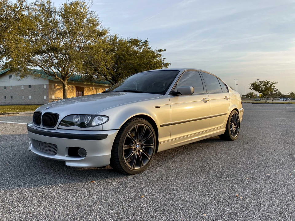 2005 BMW E46 330i & 330Ci - Image 12 of 31