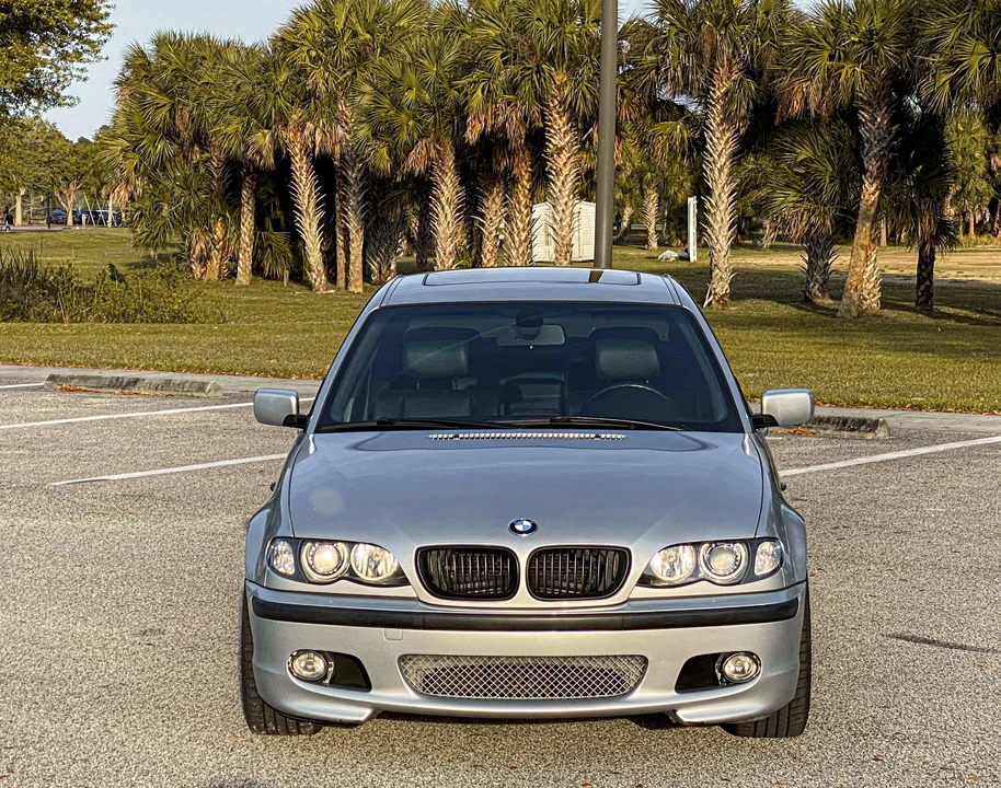 2005 BMW E46 330i & 330Ci - Image 8 of 31