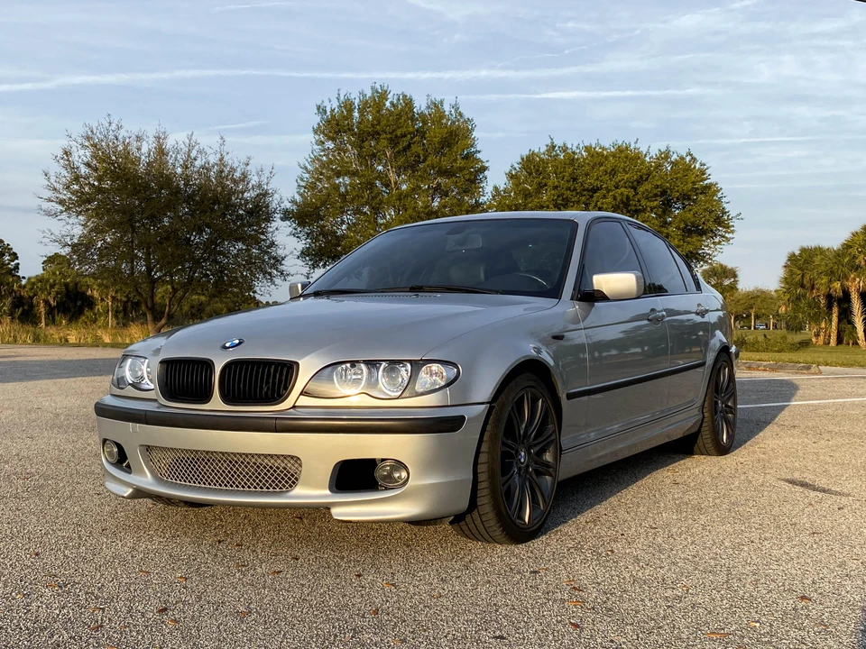 2005 BMW E46 330i & 330Ci - Image 11 of 31
