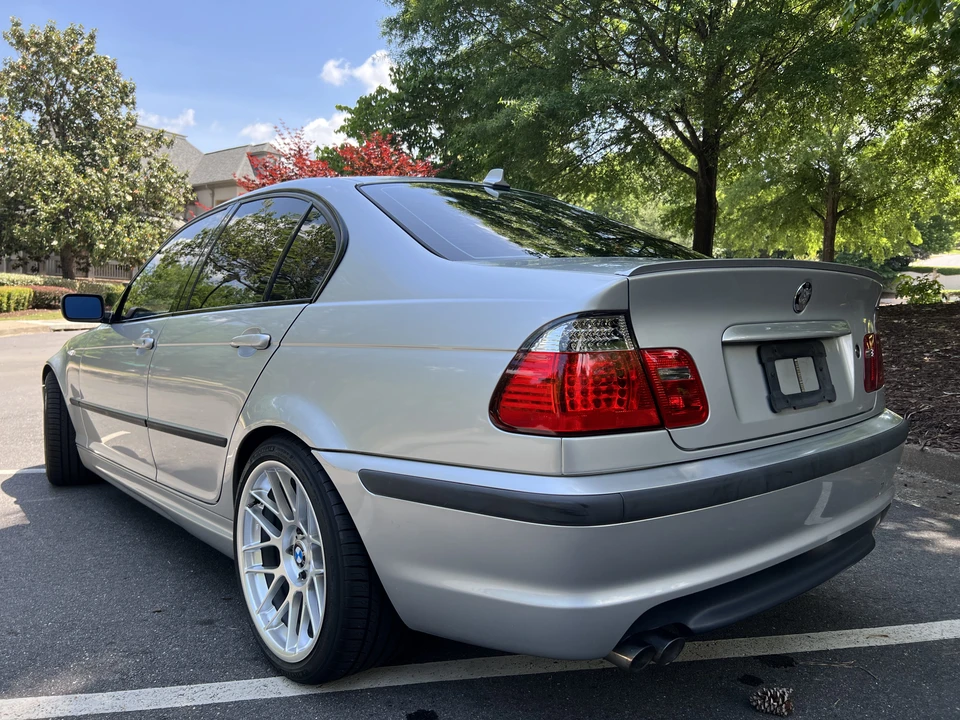 2005 BMW E46 330i & 330Ci - Image 8 of 8