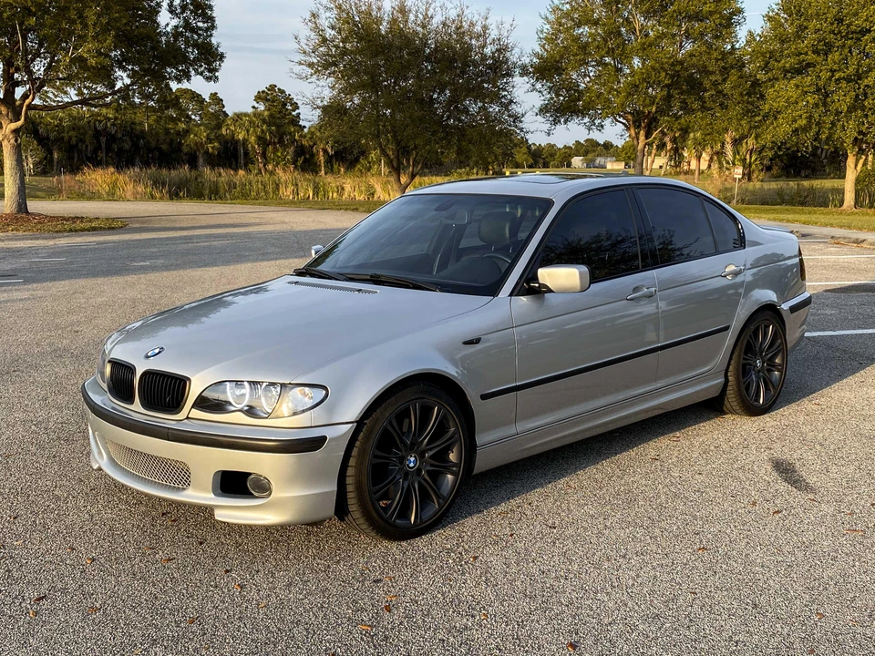 2005 BMW E46 330i & 330Ci - Image 13 of 31