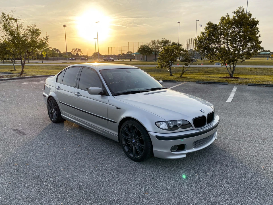 2005 BMW E46 330i & 330Ci - Image 26 of 31