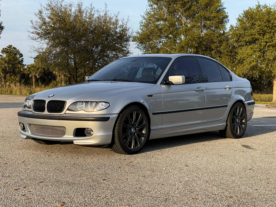 2005 BMW E46 330i & 330Ci - Image 2 of 31