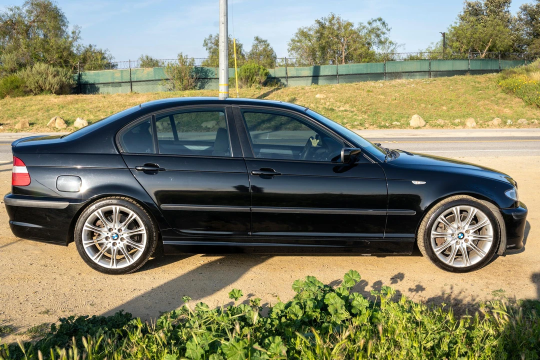 2005 BMW E46 330i & 330Ci - Image 13 of 31