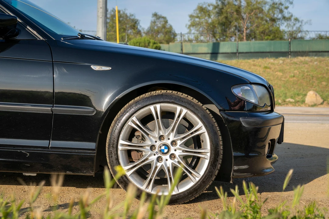 2005 BMW E46 330i & 330Ci - Image 28 of 31