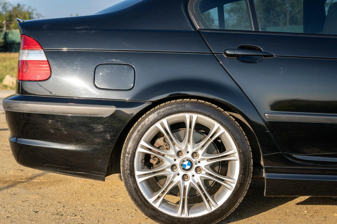 2005 BMW E46 330i & 330Ci - Image 27 of 31