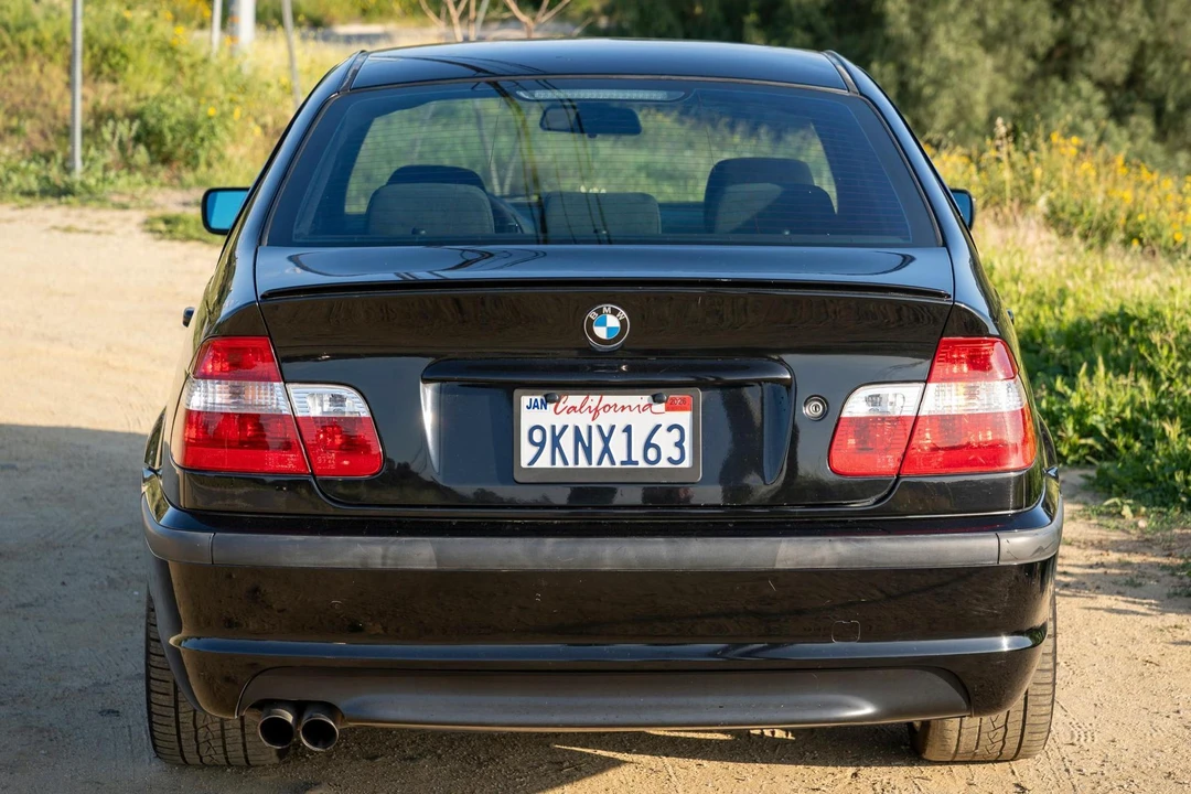 2005 BMW E46 330i & 330Ci - Image 5 of 31